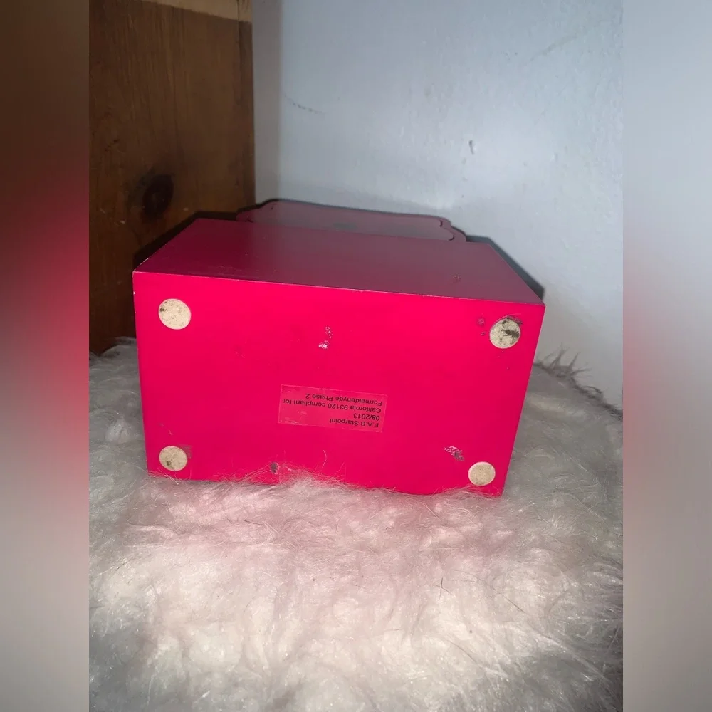 2014 Hello Kitty Jewelry Box with Mirror